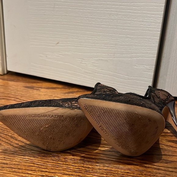 Women’s BCBGMAXAZRIA high heeled shoes - Picture 3 of 4